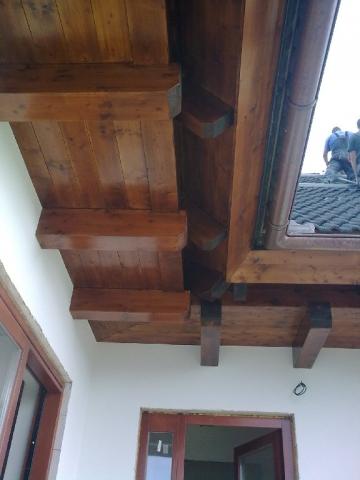 Drevená lepená konštrukcia, lepené lamelové nosníky - Rodinný dom